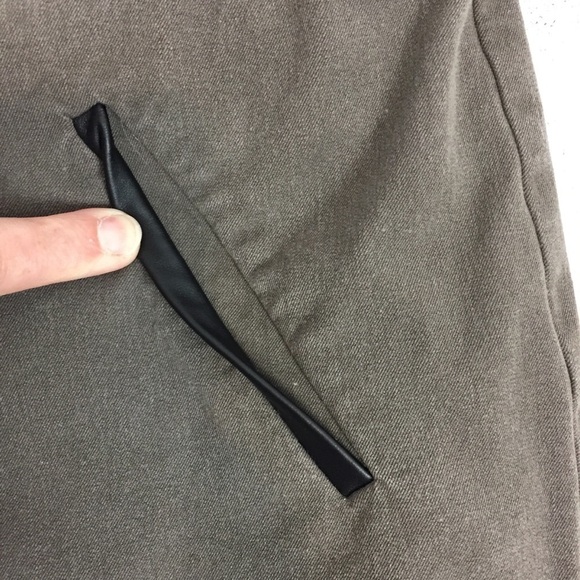 Alfani Pants Womens 12 Short Brown with Faux Leather Pockets Stretchy - Picture 4 of 10